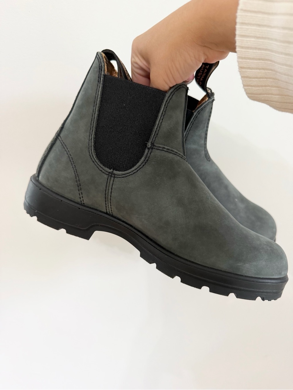 Blundstone 587 Boots Women’s Size 7.5 Rustic Black gray Leather